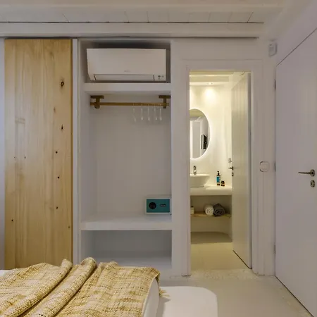 Mykonos 4 Bedroom Pool *